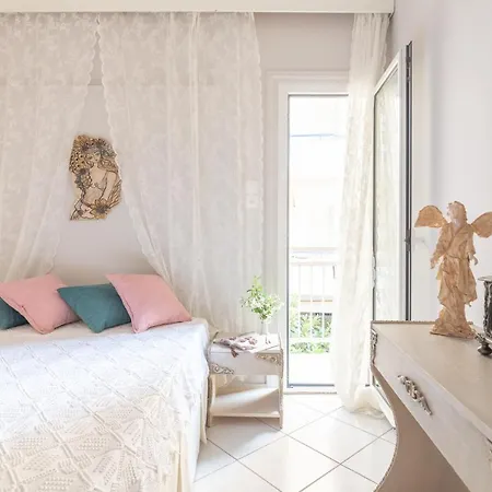 Life On Canvas Family Apartment Heraklion (Crete)